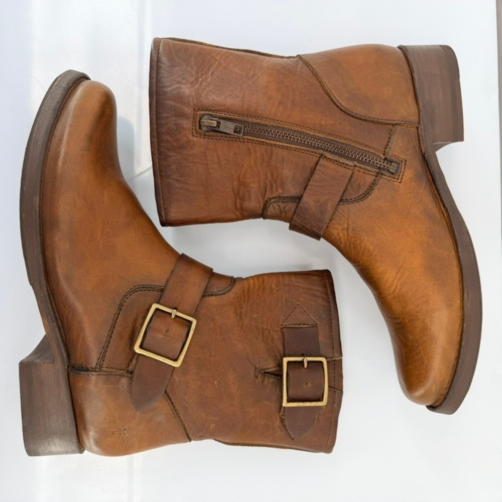Frye Vicky Engineer Dark Brown Leather Double Buckle Zip Short Boots 8.5B